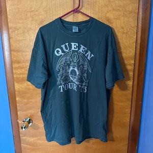 American Eagle Queen Shirt